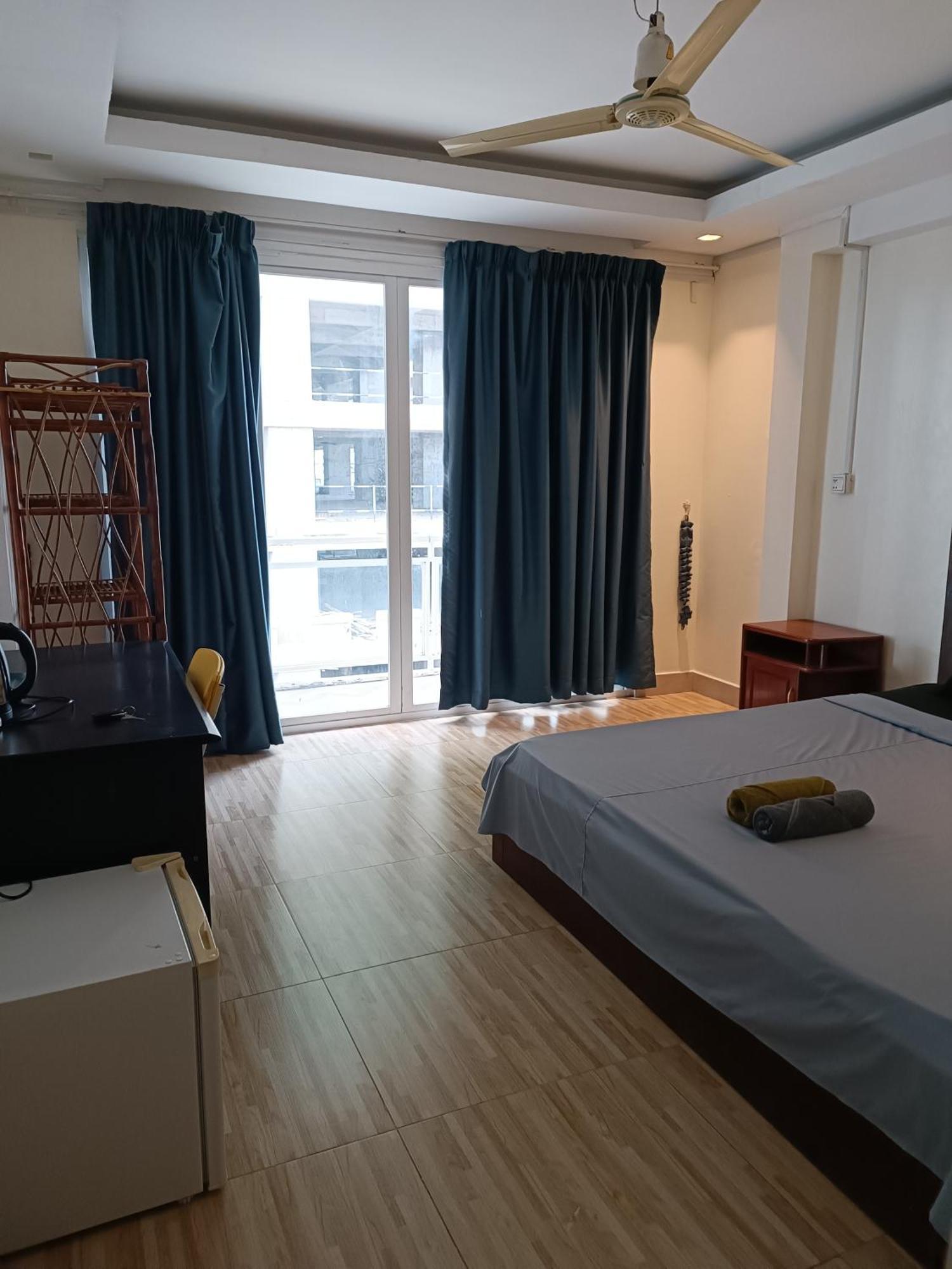 Rooms 101 Kâmpôt Zewnętrze zdjęcie